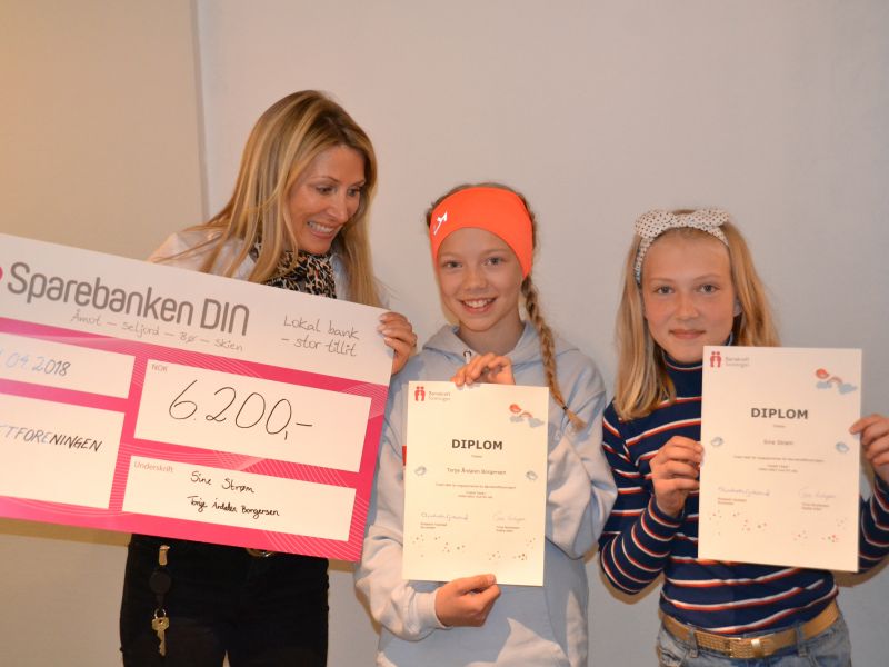 Daglig leder i Barnekreftforeningen Trine Nicolaysen, Tonje Årdalen Borgersen og Sine Strøm
